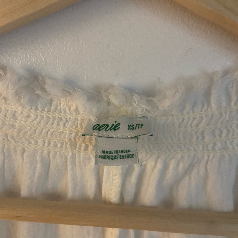 Aerie cream-coloured gauzy top with flutter sleeves